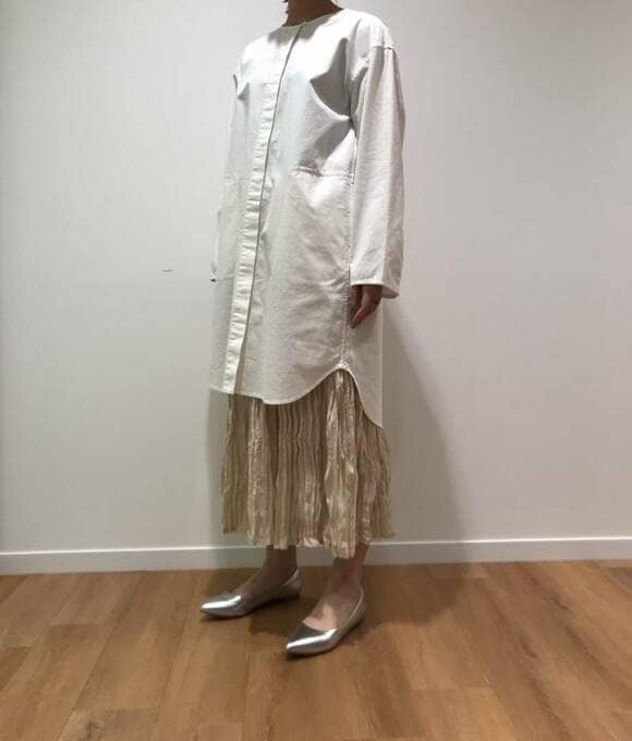 コットンノーカラーコートコーデ