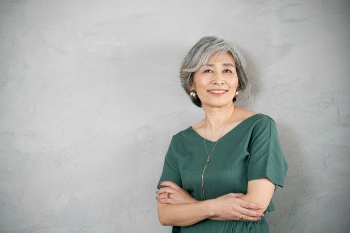 女性