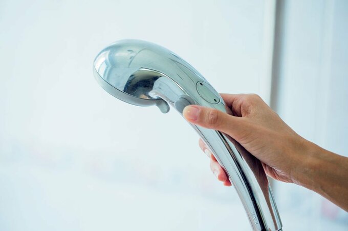 シャワーヘッド手元のスイッチ