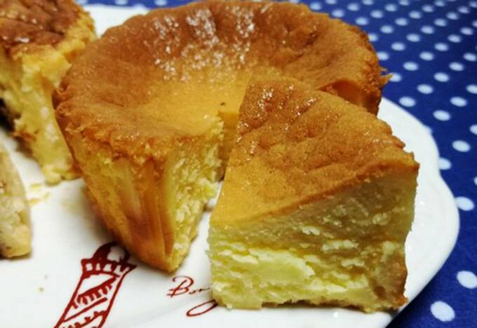 セブンイレブンから登場した「バスクチーズケーキ」の断面