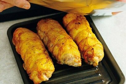 人気シェフが教える「ローストチキン」のつくり方。香ばしい焼き色に歓喜