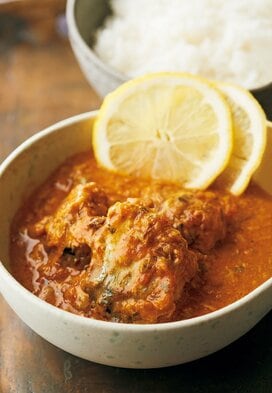 スパイス香るサバカレー。おうちエスニックを缶詰で簡単に！