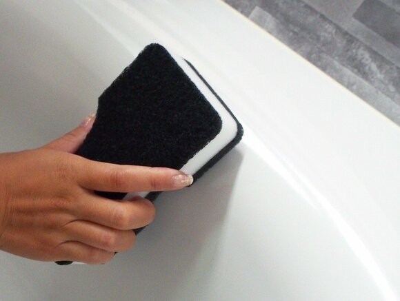 手にフィットする泡立ちバススポンジ