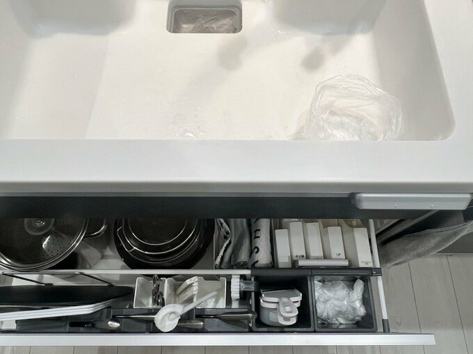 料理のときはキッチン用ポリ袋をシンクに置く