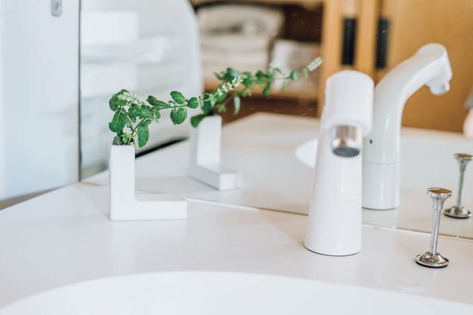 洗面台にグリーン