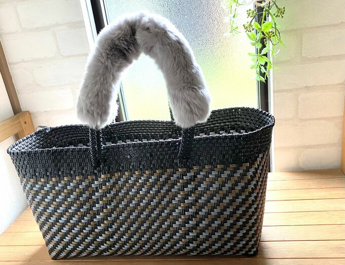 ファーで冬仕様にアレンジしたメルカドバッグ