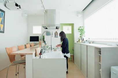 【収納の基本】見せる＆見せない箱の使い分けで、LDKがラクに片づくシステムに！