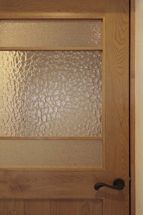 アネストワンのオリジナルのリビングの建具