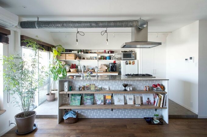 遊び場とインテリアが一体化！姉妹ネコ2匹が仲良く暮らせる家のヒミツは…