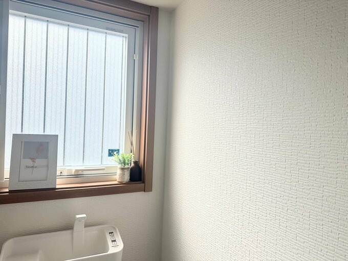 トイレの窓