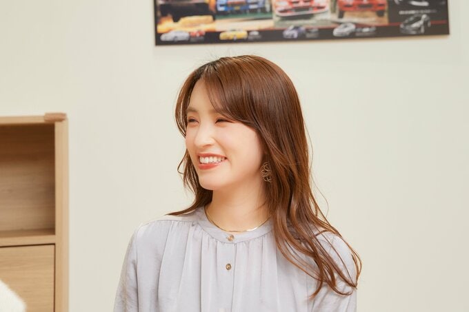 笑顔の女性