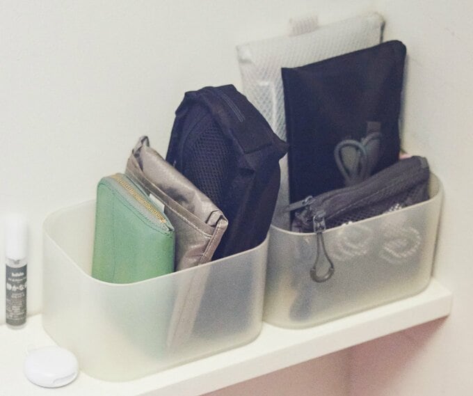 無印良品の家具棚とメイクボックス