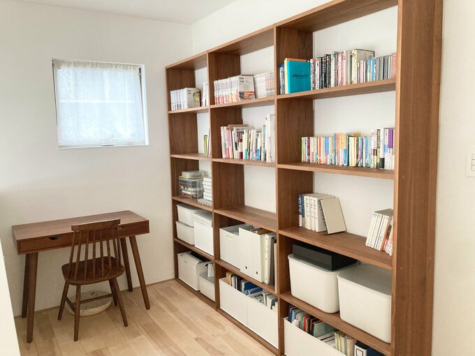 壁面収納は無印のスタッキングシェルフ