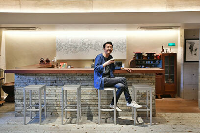 家好き芸人、アンガールズ・田中さんが建築家の自邸を突撃取材／佐竹永太郎邸