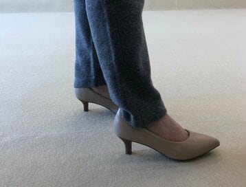 ユニクロの2990円“神心地”パンプス。足がフッカフカに包まれる