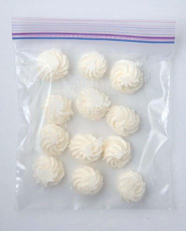 凍ったら保存袋に移して保存