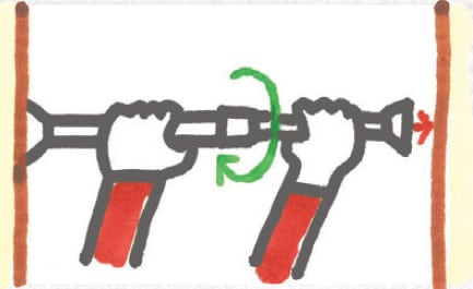 伸ばしながらの取りつけは危険