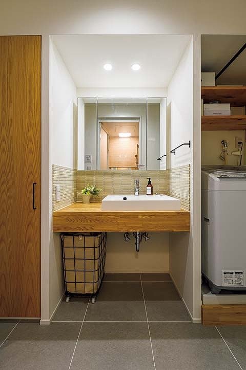 リネン庫を新設した洗面室