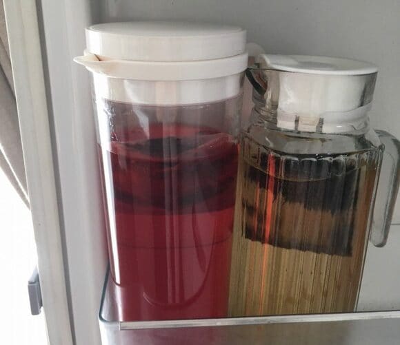 くつかの水出し茶を冷蔵庫にストック