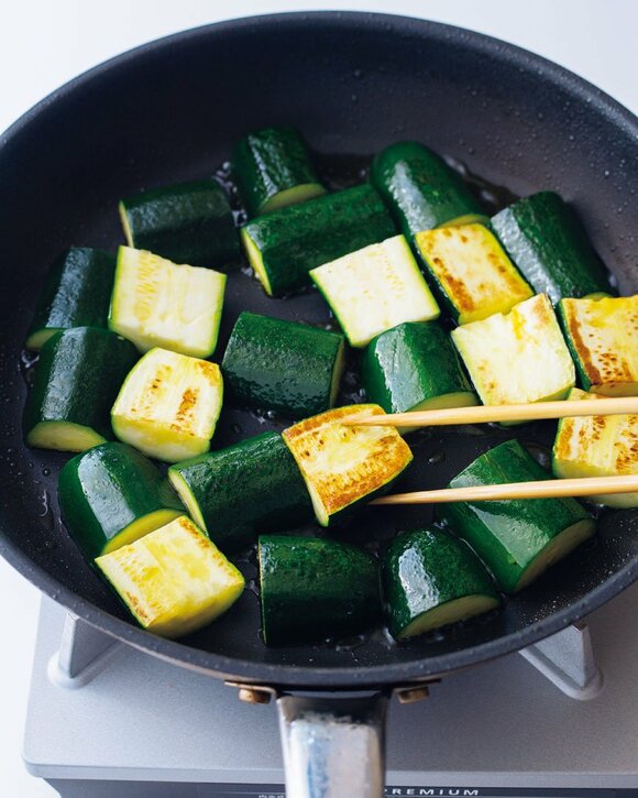 ズッキーニを焼く