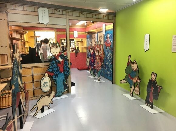 浮世絵をもとにつくられたパネル