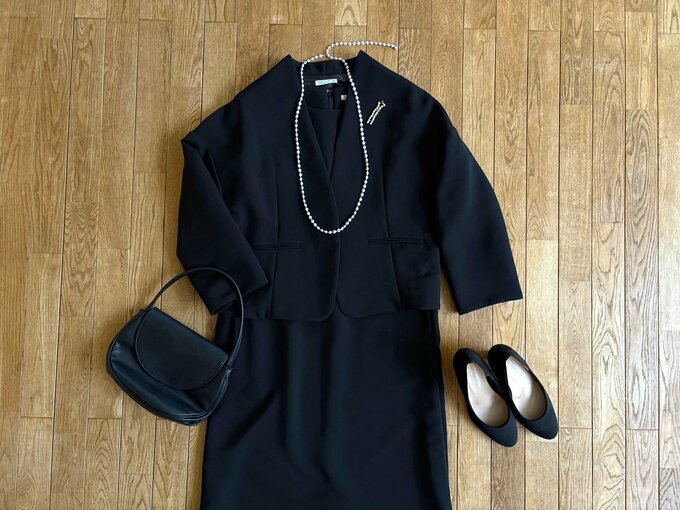 青村さんの式典コーデ1