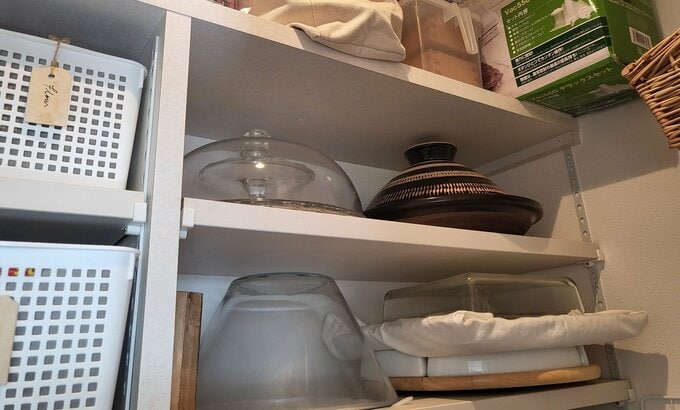 キッチン横につくったパントリー内部