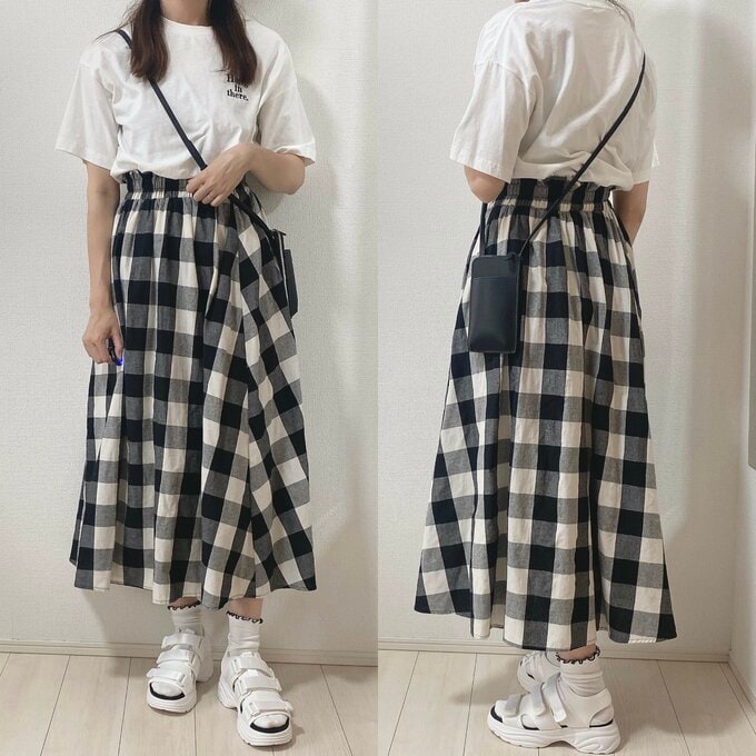 スカートに合わせて