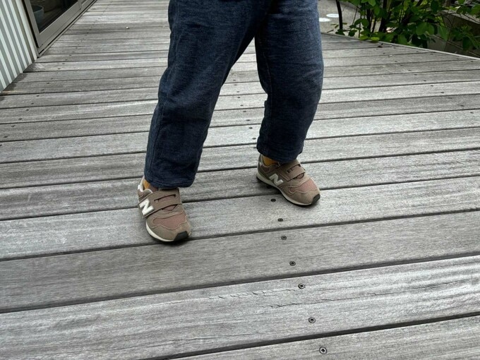 素足で歩くと危険なウッドデッキ
