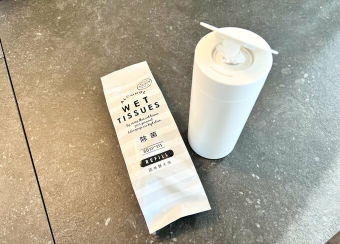 ウェットティッシュのボトル