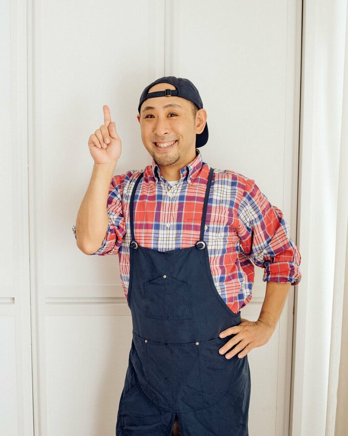 エプロン男性
