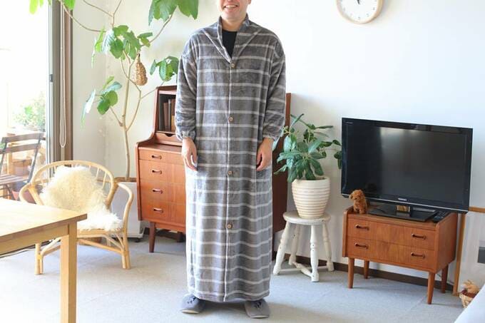 着る毛布Lサイズを着た様子