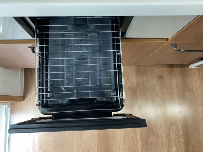 魚焼きグリルをあけたところ