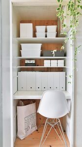 リビング脇の棚