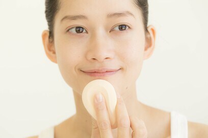 ベースメイクの仕上がりが驚くほどアップ！プロが教える3つのコツ