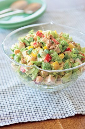 チョップドサラダが流行中！意外と簡単、見た目も味もお店みたいにつくれます