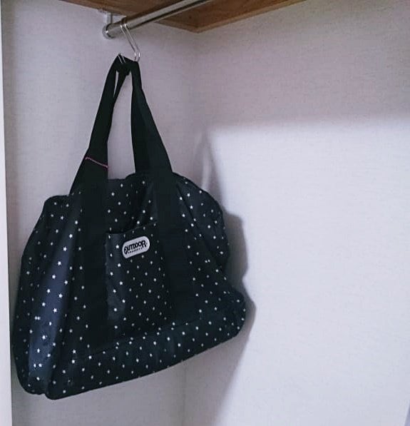 旅行用のバッグ