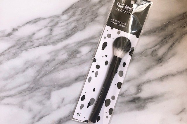 フェイスブラシ