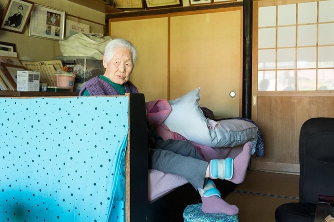 体操をするシツイさん