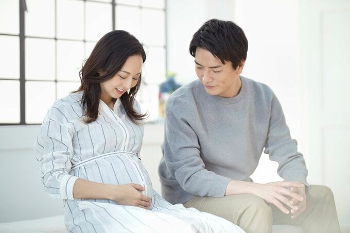 妊婦と夫