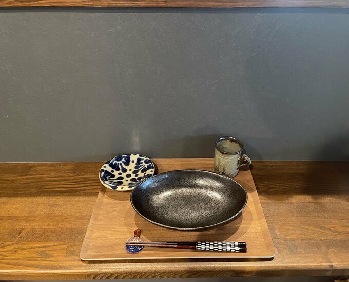 料理を並べると窮屈