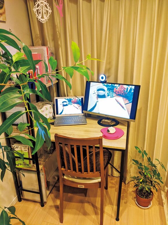 イステーブルパソコン2台