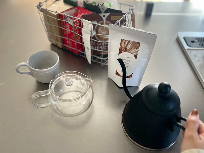 ティーポットと茶葉