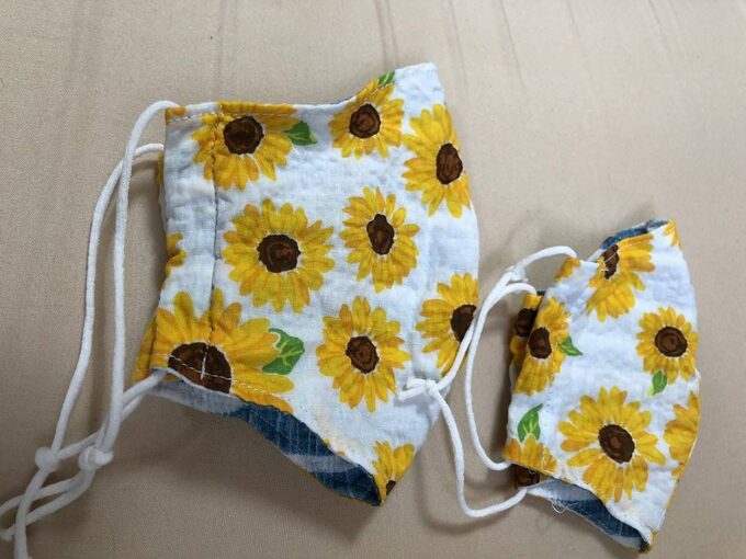 ヒマワリ柄マスク