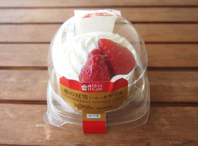 苺の冠雪ショートケーキ