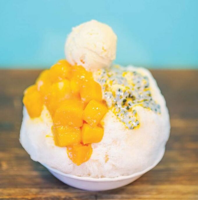 マンゴーパフェ