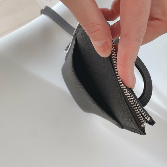 マチのあるポケットつき