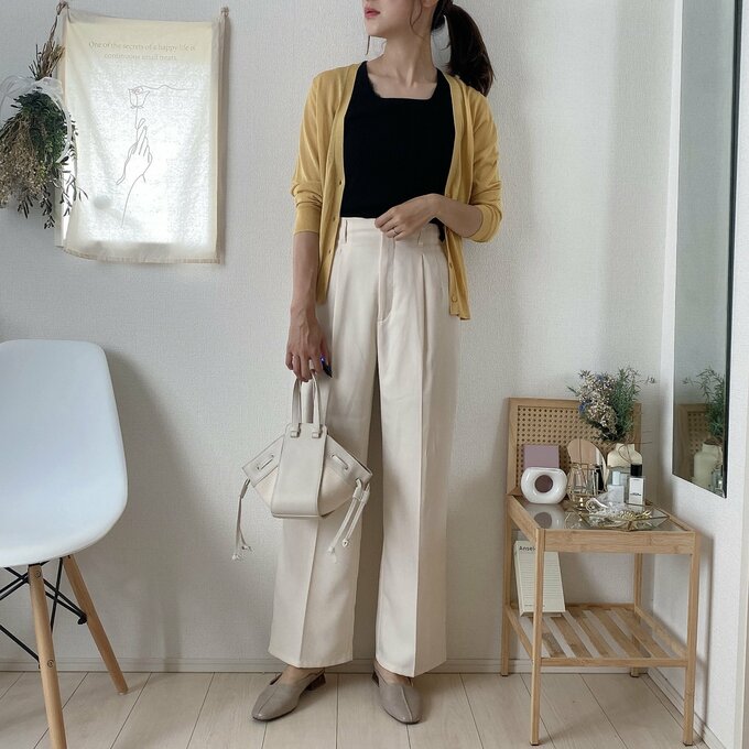 カーディガンのインナーとして