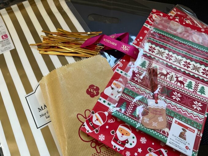 季節のラッピング用品