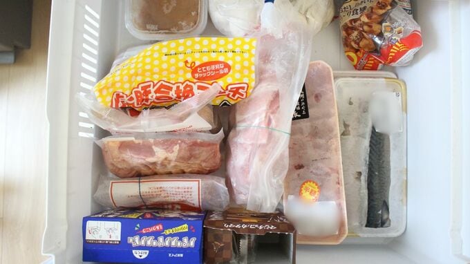 冷凍庫の中身